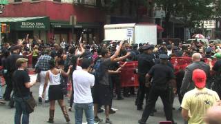 Mass Arrests at Occupy Wall Street Protest on 92411 [upl. by Nylrac]