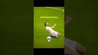 Fail knee slides vs him 🤯 🤯 messi neymar ronaldo messifootball [upl. by Dasi]