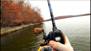 Power Plant Lakes Are Weird Kayak Bass Fishing La Cygne Lake [upl. by Cort]