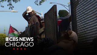 13 arrested during DNC in Chicago 10 for breaking through security fence [upl. by Millian]