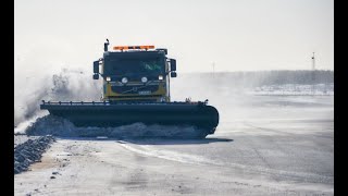 Snowhow How Finnish airports deal with snow and ice  Finavia [upl. by Remle]