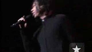 Djavan canta quotSeduzirquot no Showlivrecom [upl. by Weihs]