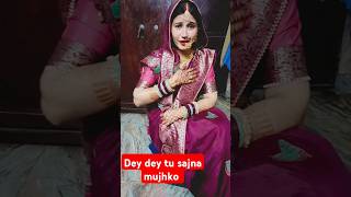 Dey dey tu sajna mujhko music karwachauth karwachauthspecial trending [upl. by Anelagna]