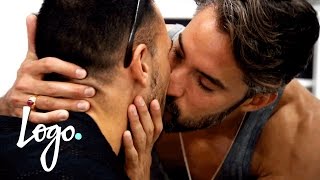 Robert Finds Out Brandons an Extremely Good Kisser  Finding Prince Charming [upl. by Alleunam]