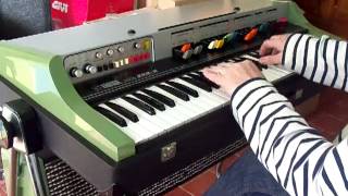 Farfisa VIP 200R orgue [upl. by Ottilie162]