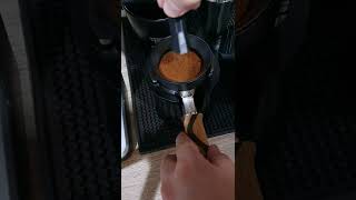 Puck Prep Espresso  Bellezza Bellona [upl. by Carder]