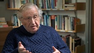 Noam Chomsky quotDie USA sind ein Schurkenstaat Europa ist extrem rassistischquot [upl. by Ahsimaj]