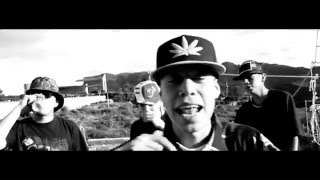 quotBien SanosquotSanta Fe Klan Ft Chetios Ayala Ft Kuartel462 Video Oficial [upl. by Bern765]