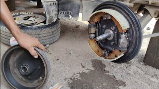 how to suzuki carry daba new brake shoe fitting  suzuki bolan new brake shoe install [upl. by Hooker]