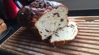 Rozijnenbrood Raisin bread [upl. by Orfurd]