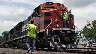 Saludando a los camaradas en este Intermodal norte [upl. by Ennasil951]