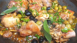 Coniglio in padella con erbe aromatiche e oliveRabbit meat [upl. by Shue]