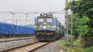 Wag 7 Goods train crossing rail yard Mal gadi crossing  Indian Railway Rasteghat [upl. by Riesman]