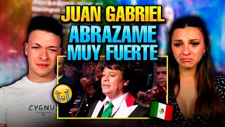 🇪🇸 ESPAÑOLES REACCIONAN a JUAN GABRIEL ABRAZAME MUY FUERTE 🇲🇽 se emocionan [upl. by Hairu]