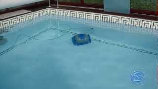 Poolroboter Schwimmbad Bodenreiniger Aquabot Xtreme [upl. by Aneeles]