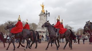 Windy London Walk from Green Park to Leicester Square via Buckingham Palace amp Horse Guards Parade [upl. by Ahcilef772]