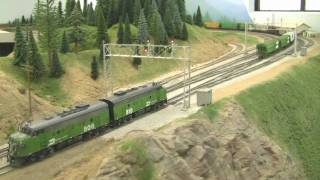 Awesome HO Scale BN Model Train Layout in HD  2212009 [upl. by Pam]