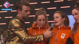 Huldiging shorttracksters relay in Holland Heineken House [upl. by Chimene]