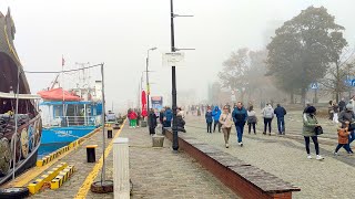 Kołobrzegport falochron molo promenada powrót statków do portu we mgle wstrzymanie rejsów [upl. by Emanuel]