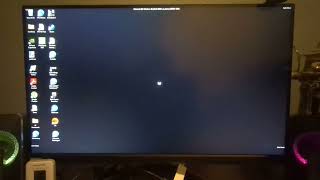 Flashing desktop Windows 11 in safe mode [upl. by Hairehcaz]