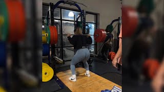 Her leggings ripped while squatting [upl. by Styles]