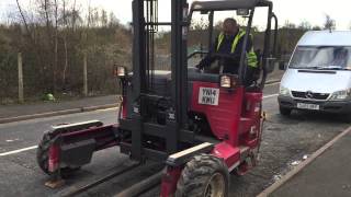 moffett forklift operating [upl. by Ibrad255]