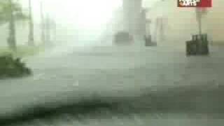 Asombroso y violento poder del uracan katrina en vivo [upl. by Anwahsit]