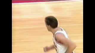 Will Perdue Dunks Twice with Authority 1990 [upl. by Sinnaiy]