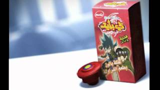 BeyBlade 4  Strawberry Liquid Centred Bubble Gum  بي بليد 4  علكة بالون محشوة بسائل الفراولة [upl. by Ezarra138]