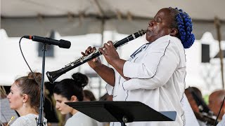 Clarinetist Doreen Ketchens plays in Little Washington Virginia [upl. by Bunch90]