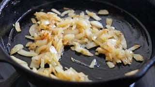 Easy Caramelized Onions For Burgers amp Hot dogs [upl. by Mcclenon217]