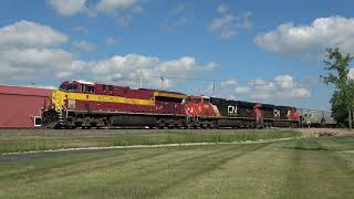 Wisconsin Central Heritage Unit Leads G825 Grain Train August 5 2022 [upl. by Miko374]