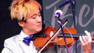 Kishi Bashi quotIntro  Pathos Pathosquot live at Bele Chere in Asheville 72713 [upl. by Myriam456]