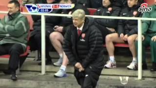 Arsene Wengers Zipper Problems During Arsenal vs Norwich [upl. by Anreval]