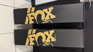 2025 Fox 34 29er Fork 120mm Boost Podium Gold Edition [upl. by Rhee808]