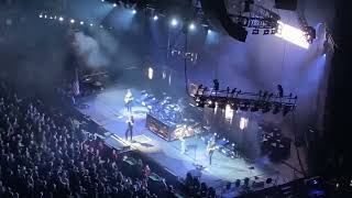 3 doors down live  loser detroit [upl. by Laurin473]