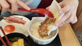 I Tried Cheapest quot360 Yen Breakfastquot at Japanese Fast Food Chain [upl. by Norahc]