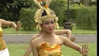 Rejang Dewa Dancing [upl. by Avrenim511]