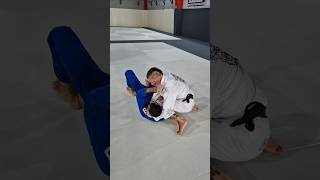 The Easiest Lapel Choke 💪🏼🥋 [upl. by Tnecnivleahcim625]