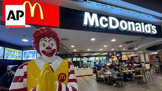 McDonalds suffers system outages worldwide [upl. by Yelmene]