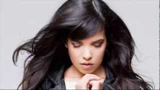 Indila  BKG Qualité CDnew release radio edit [upl. by Ailegra945]