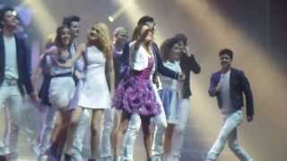 Violetta en el teatro Gran Rex  Ser Mejor y Beso Leonetta [upl. by Dotti]