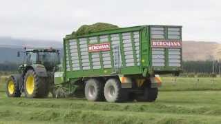 Bergmann Carex 39 Loader Wagon [upl. by Annovahs]