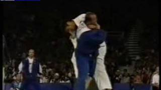 Judo 2000 Sydney Tmenov RUS Shinohara JPN 100kg [upl. by Birch702]