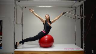 Pilates  Fortalecimento de Cadeia Posterior com a Bola de Pilates no Cadillac [upl. by Anitnatsnoc]