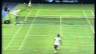 WTA Tokyo 1991 QF Sabatini d Graf  Graff denies handshake at the net and runs off court [upl. by Arabela]