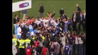 Festa Napoli con quotOsurdato nnammuratoquot dopo la conquista della Coppa Italia [upl. by Arrimat161]