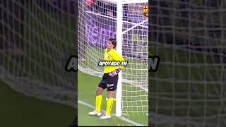 El primer tiro libre de Messi es ilegal 💀 [upl. by Elga]