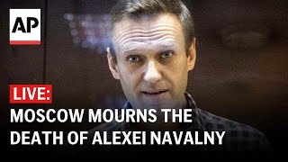 LIVE People in Moscow pay tribute to Alexei Navalny [upl. by Suzi182]