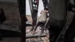 Oil Rig Workers throwing the Chain😧😧😧 [upl. by Wileen]